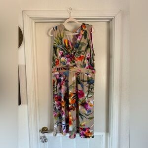 North Style  Lightweight Sleeveless Dress